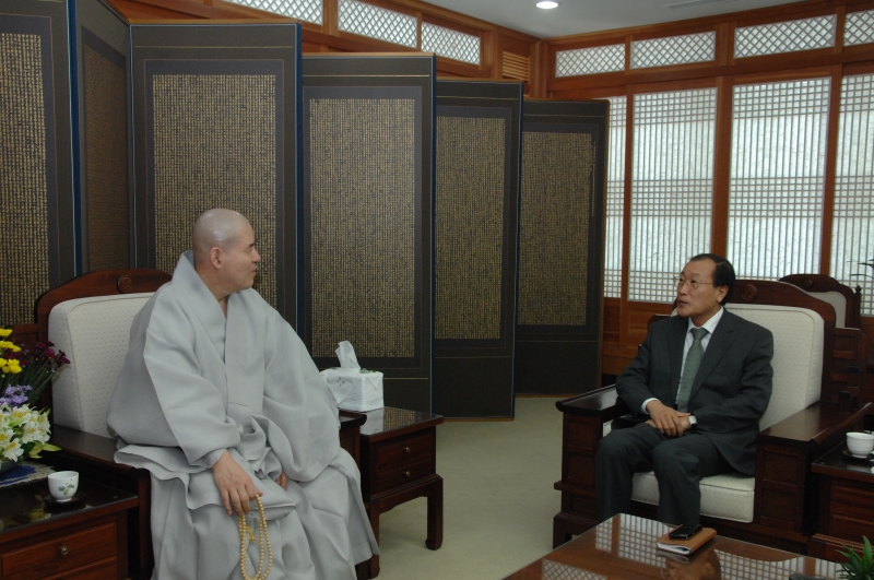 2010.05.14_MBC김재철 사장 예방 (6)